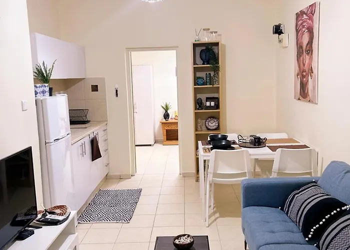 Guy\'S Apartment