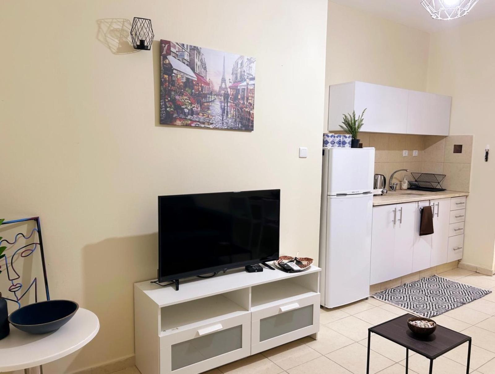 Apartment Guy's
