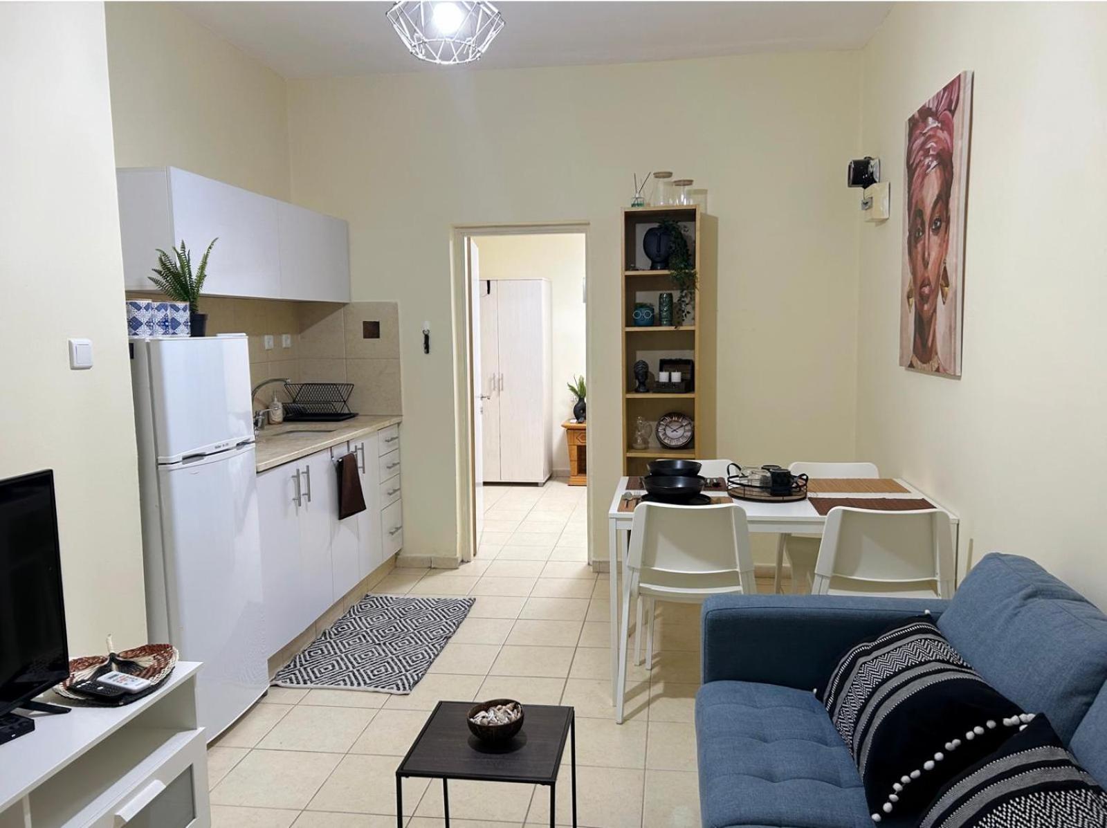 Apartment Guy's *