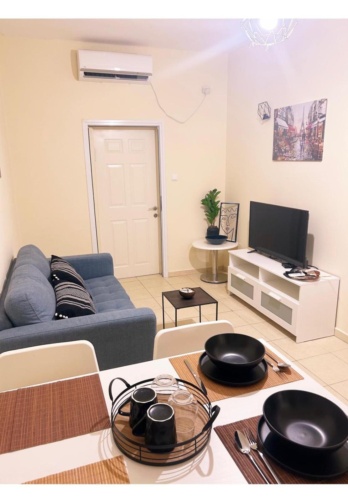 Guy's Apartment